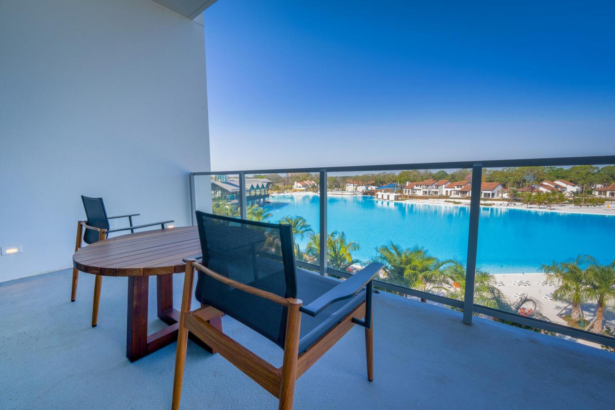 4 Bedroom Flat Premium Evermore Bay View ADA