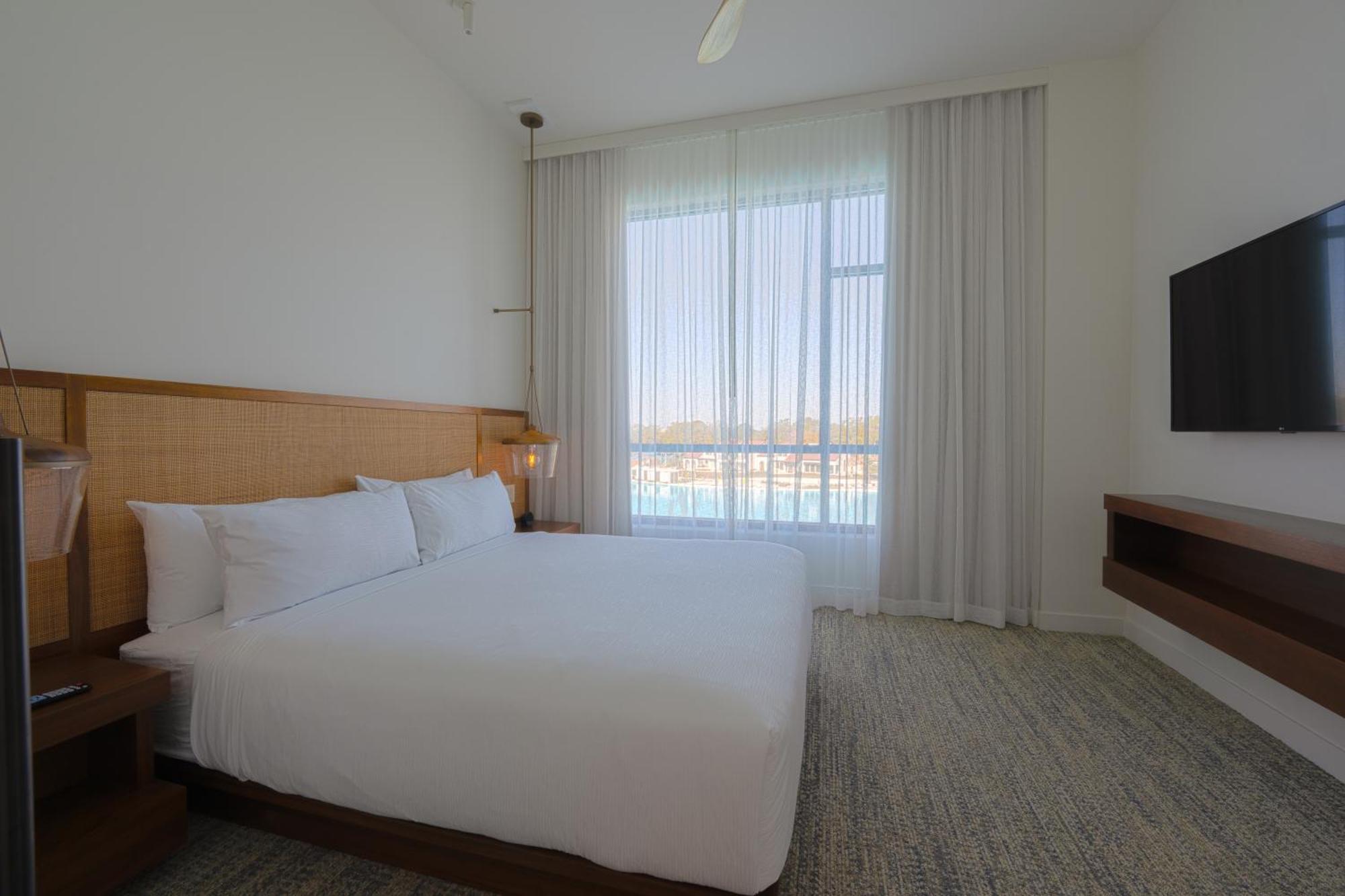 4 Bedroom Flat Premium Evermore Bay View ADA